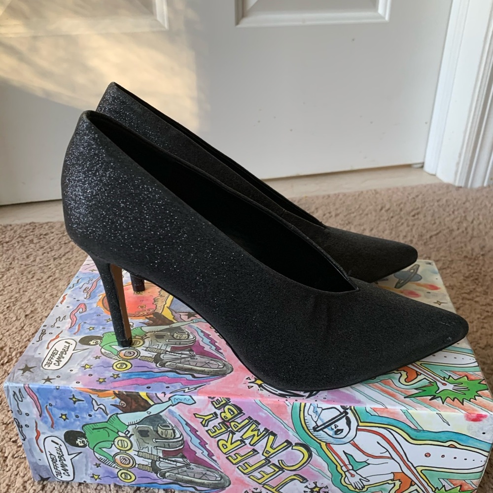 Vince Camuto Heels NWT